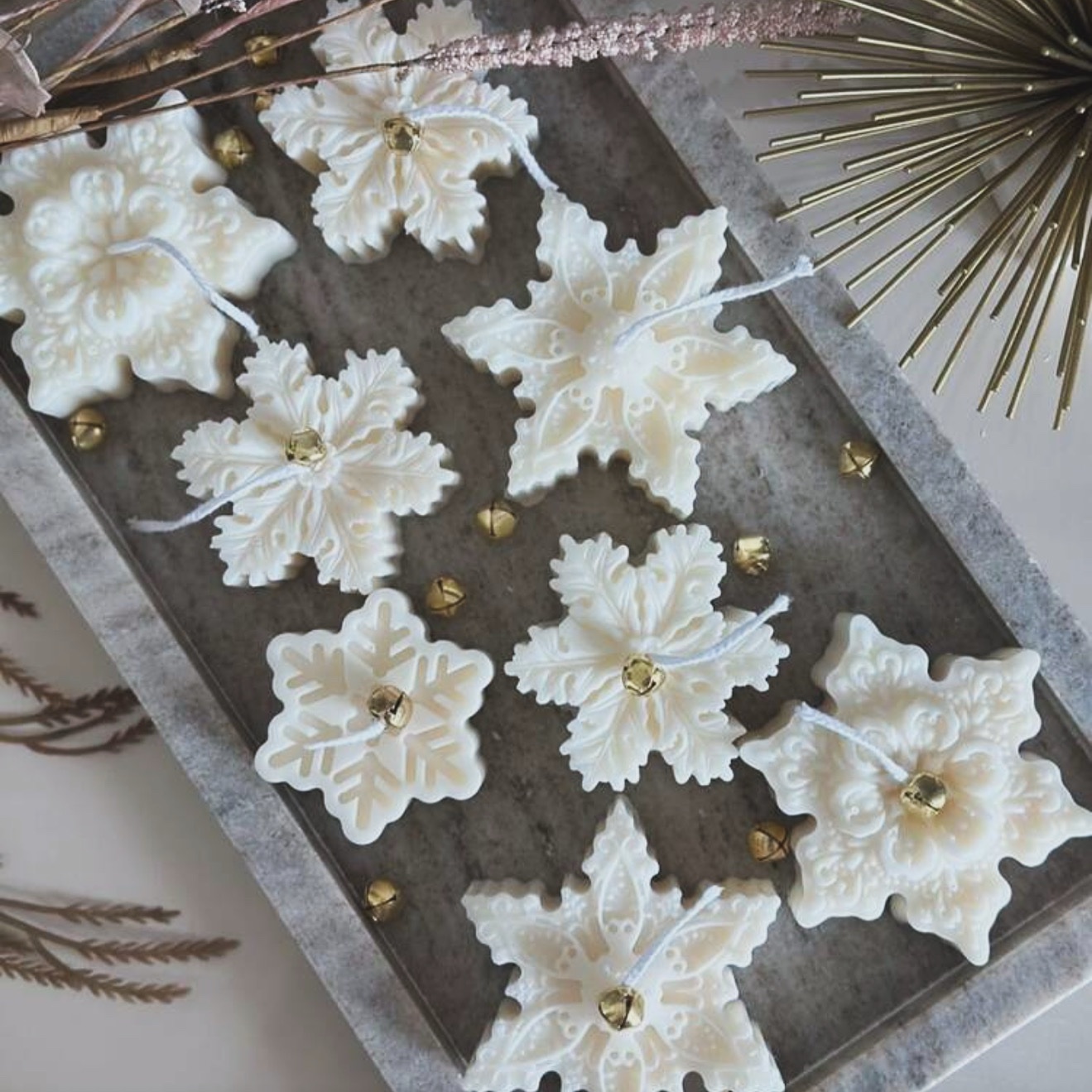 Snowflake
Candle - imagine 2